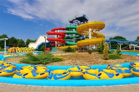 Aqua Centrum Slide Park – Ceglédi Gyógyfürdő és。